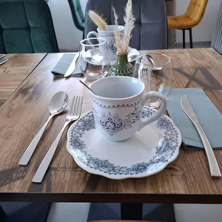 La Cassinne Independantes Bed & Breakfast Montebourg