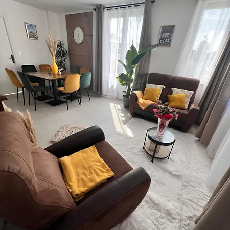 Chambres D'Hotes La Villa Cassinne En Cotentin Bed & Breakfast