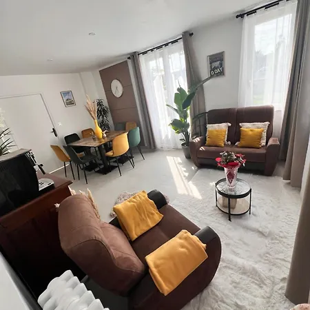 Chambres D'Hotes La Villa Cassinne - Montebourg, Cotentin Bed & Breakfast