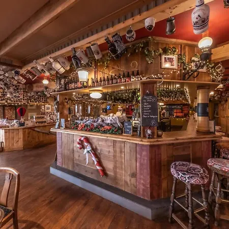 La Cassinne Independantes Bed & Breakfast *